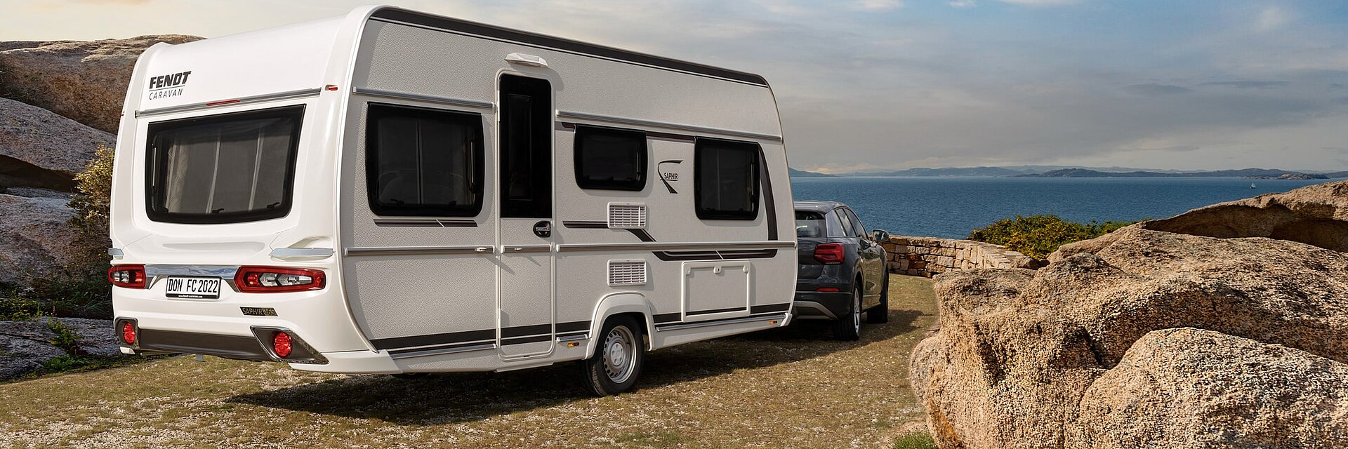 Fendt Saphir Hero Caravan von hinten